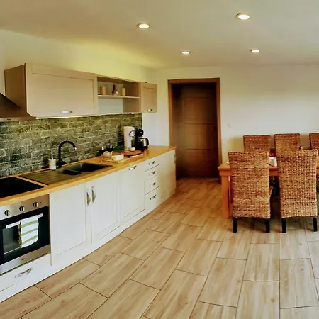 ロッジ Dva Duby Nana